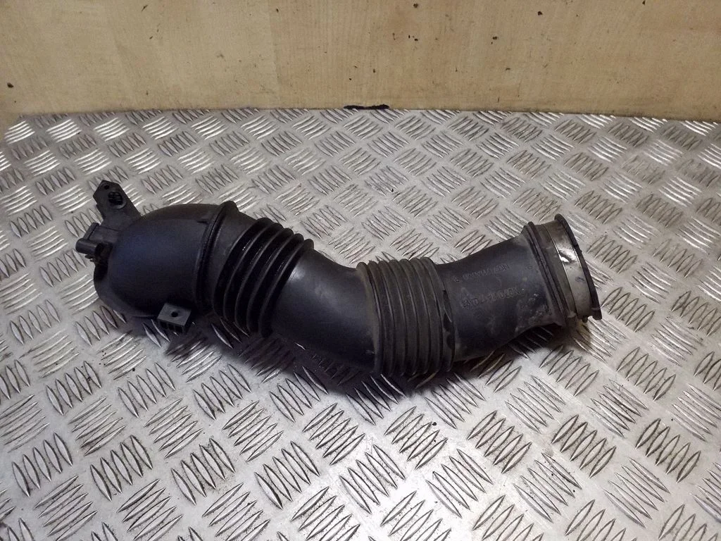 Turbo õhu sisselasketoru/ -voolik – Ford Kuga I (2008-2012)