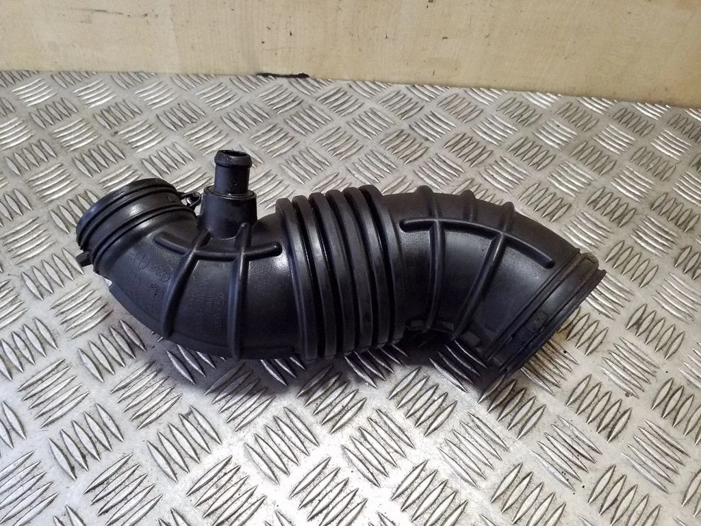 Rura dolotowa turbosprężarki 281382P300