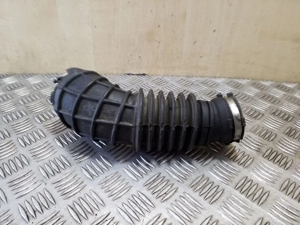 Turbo õhu sisselasketoru/ -voolik 06H129629C