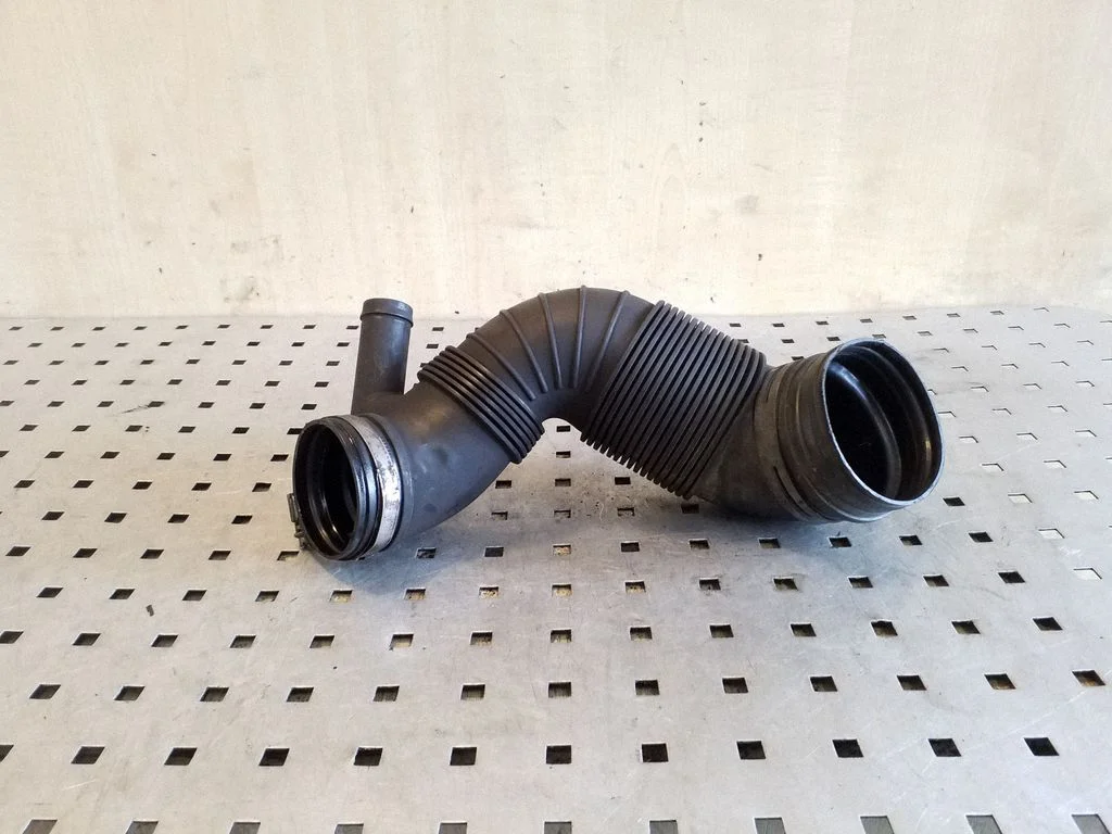 Turbo air intake inlet pipe/hose 3C0129654P