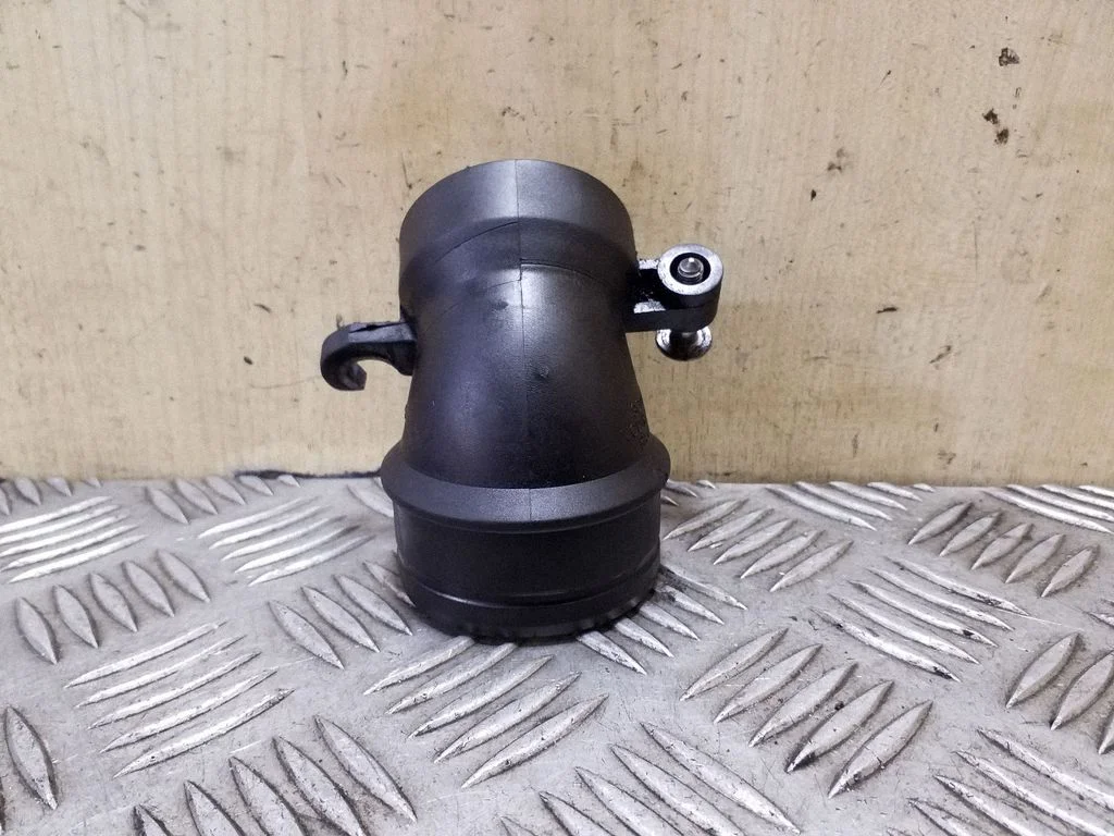 Turbo air intake inlet pipe/hose 3C0129635