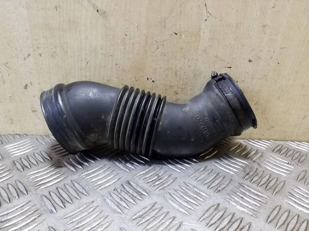 Rura dolotowa turbosprężarki 30769234