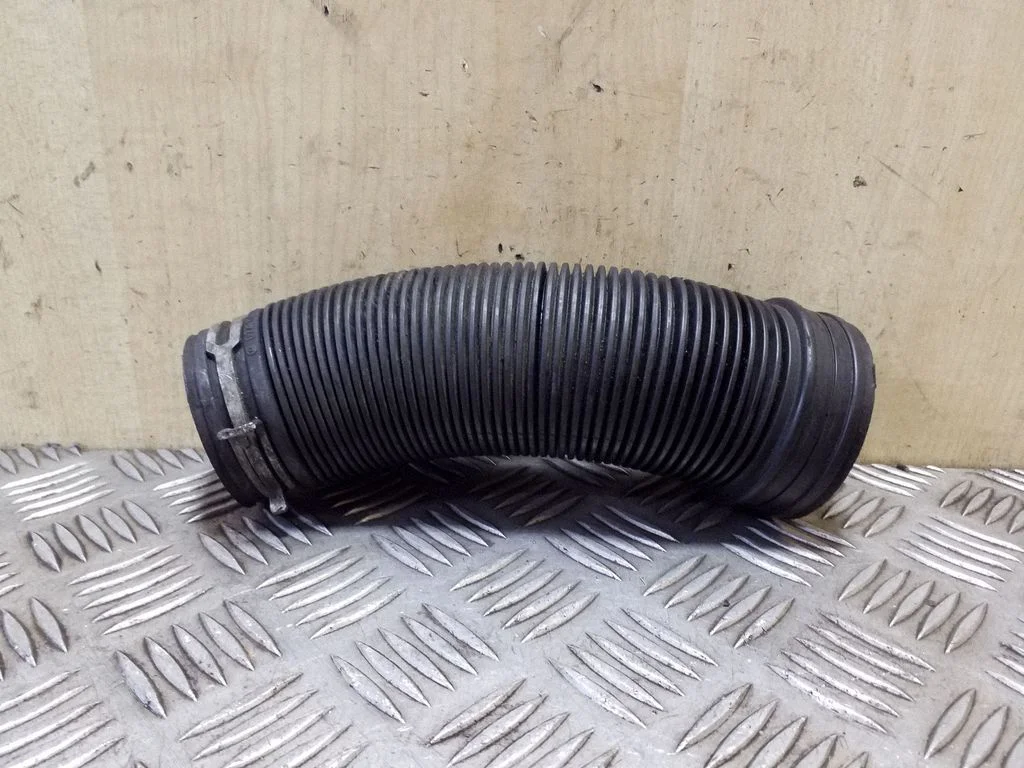 Turbo air intake inlet pipe/hose 074129627K