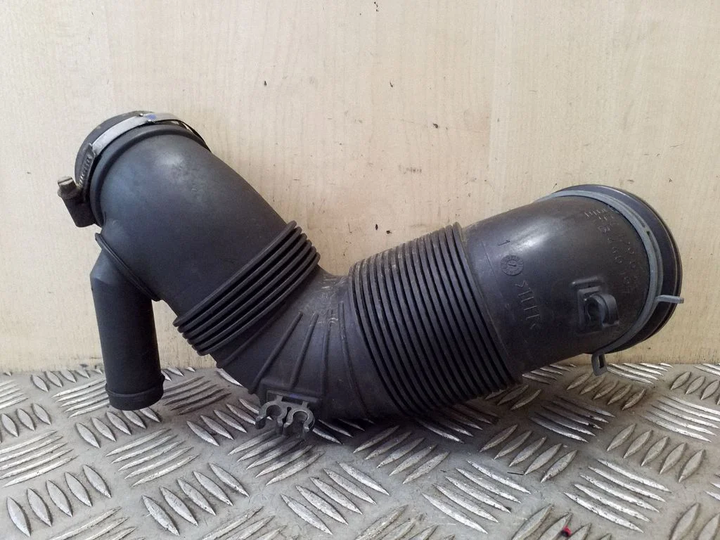 Turbo air intake inlet pipe/hose 3C0129654P