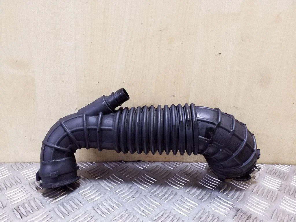 Rura dolotowa turbosprężarki 03G129629D