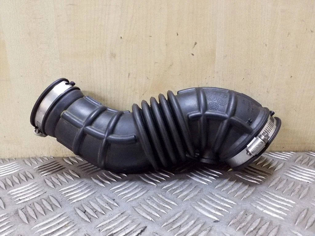 Turbo air intake inlet pipe/hose FV419F805AF