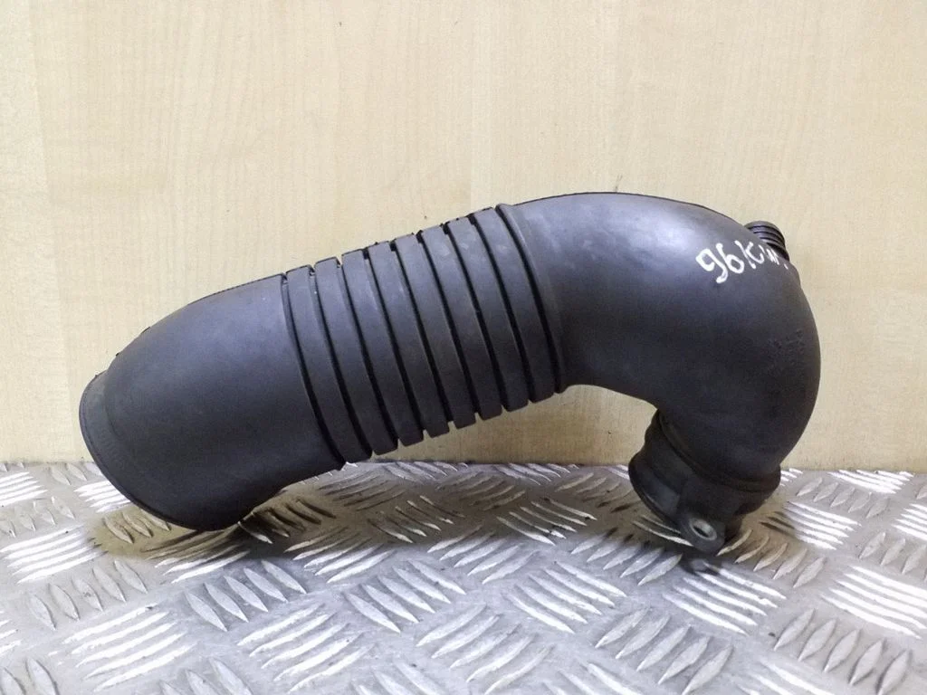 Rura dolotowa turbosprężarki 8D0129615K