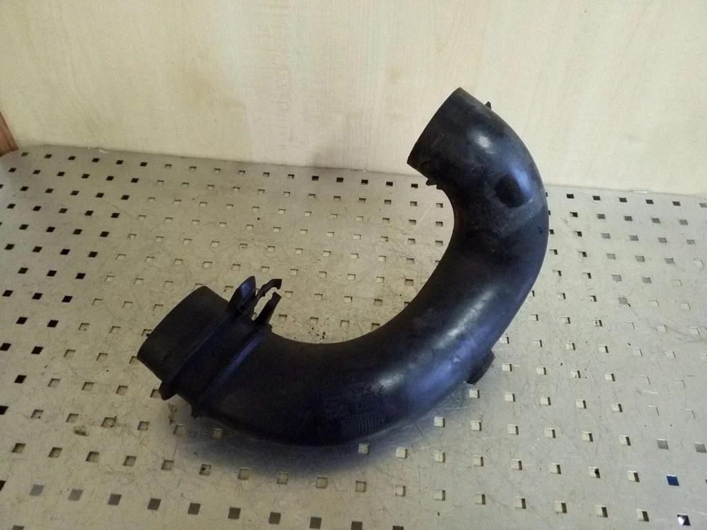Turbo air intake inlet pipe/hose
