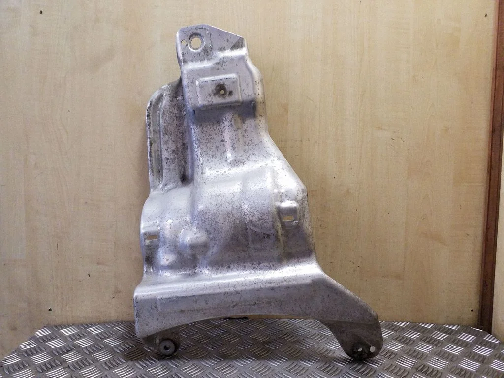 Fuel tank bottom protection 4G0201781A