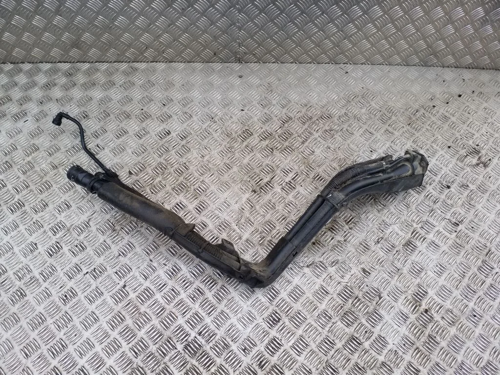 Fuel tank filler neck pipe 10232355