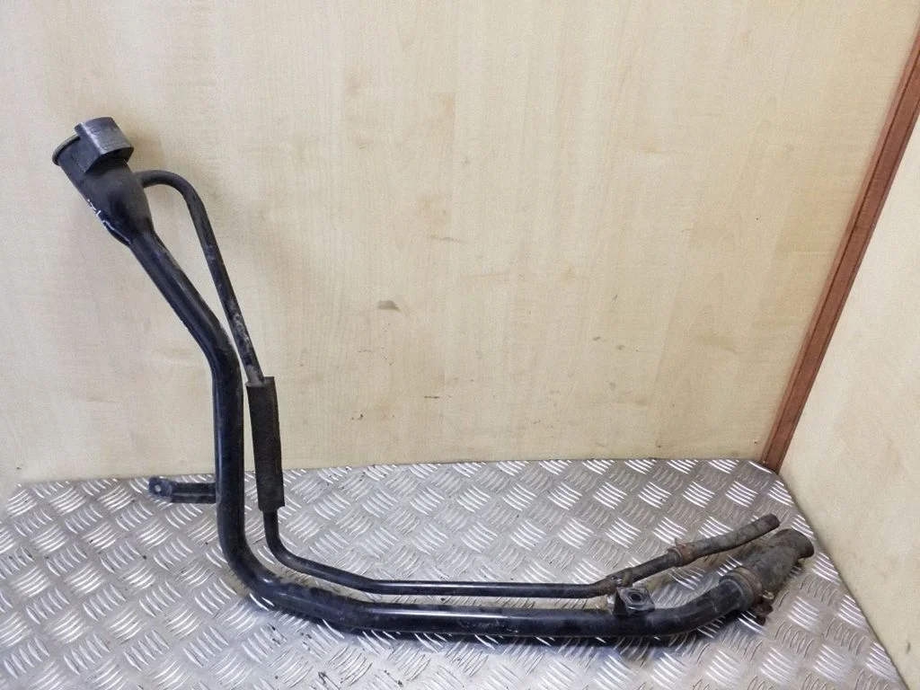 Fuel tank filler neck pipe