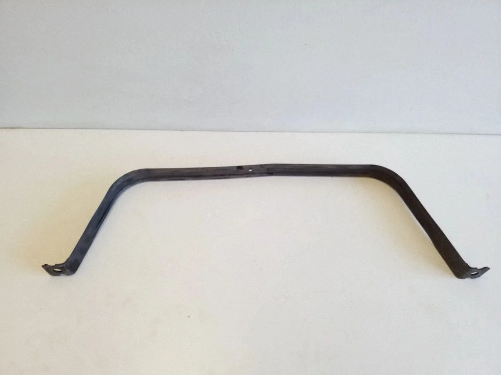 Fuel tank mounting bracket 5QF201656