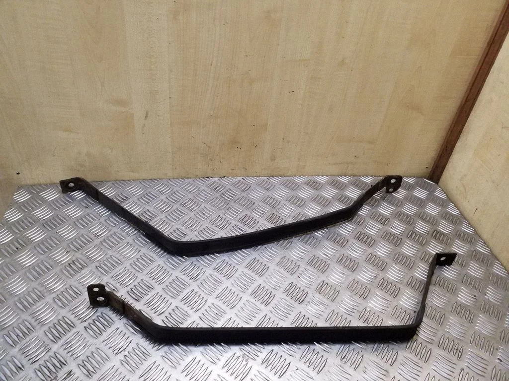 Fuel tank mounting bracket – KIA Sportage (2011-2016)
