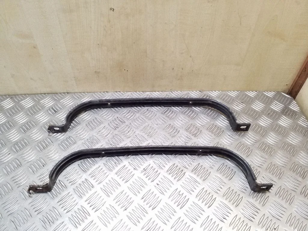 Fuel tank mounting bracket 3D0201653A