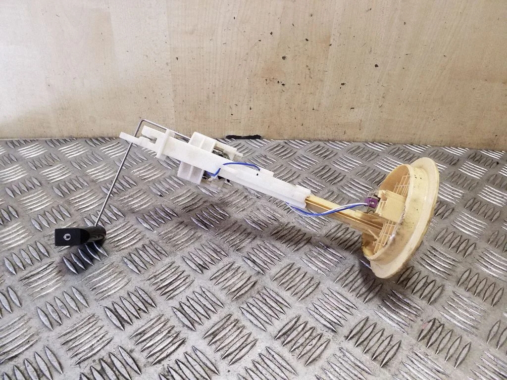 Fuel level sensor 13503270