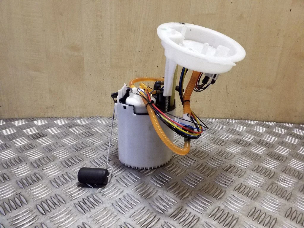 In-tank fuel pump 32203572