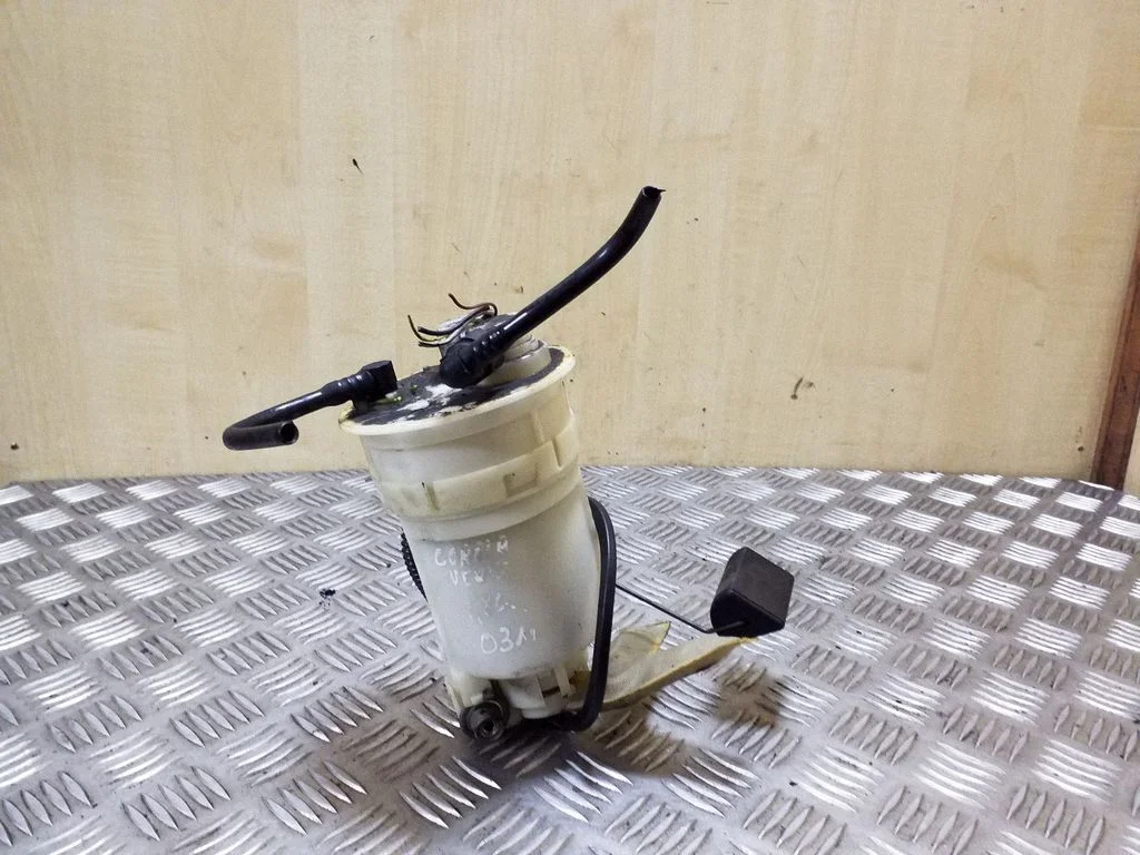 In-tank fuel pump – Toyota Corolla Verso E121 (2001-2004)