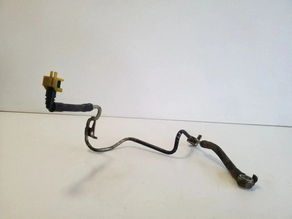 Fuel line pipe