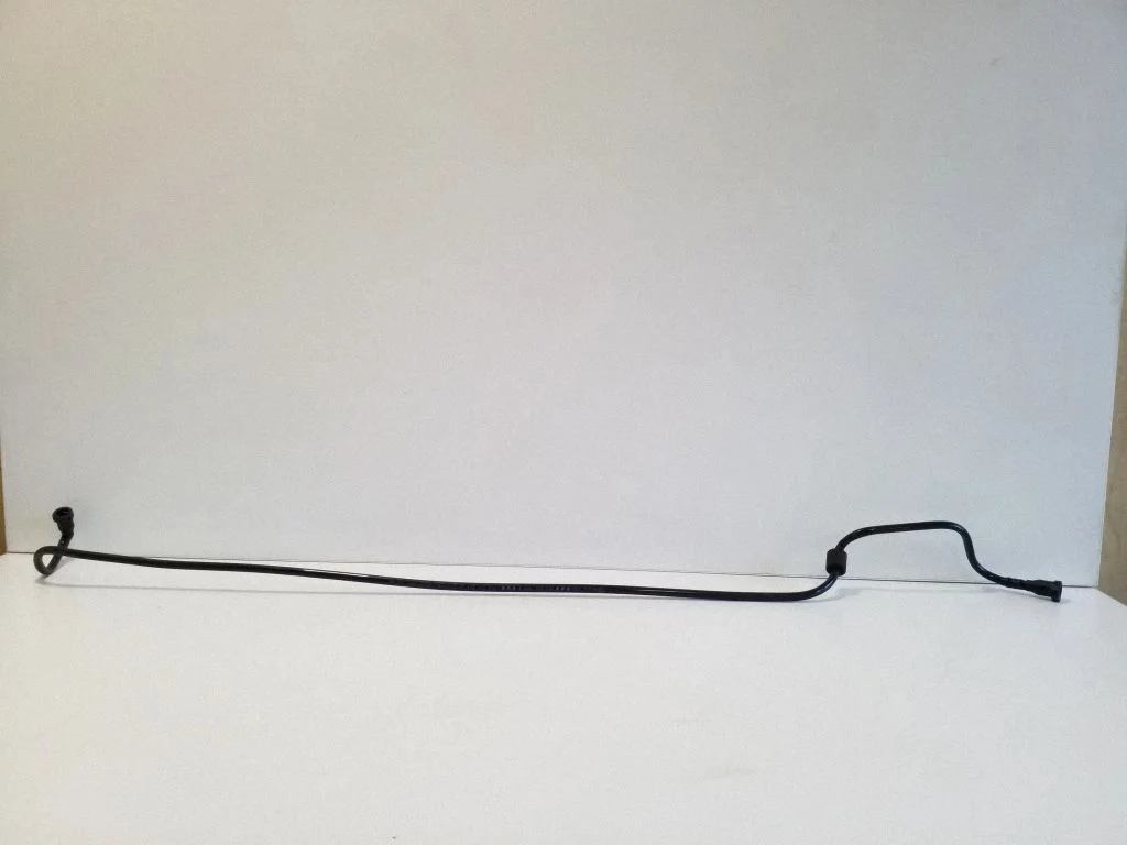 Fuel line pipe 7E0201359B