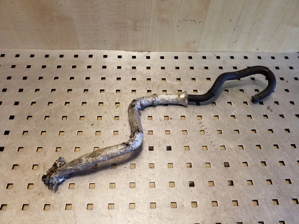 Fuel line pipe