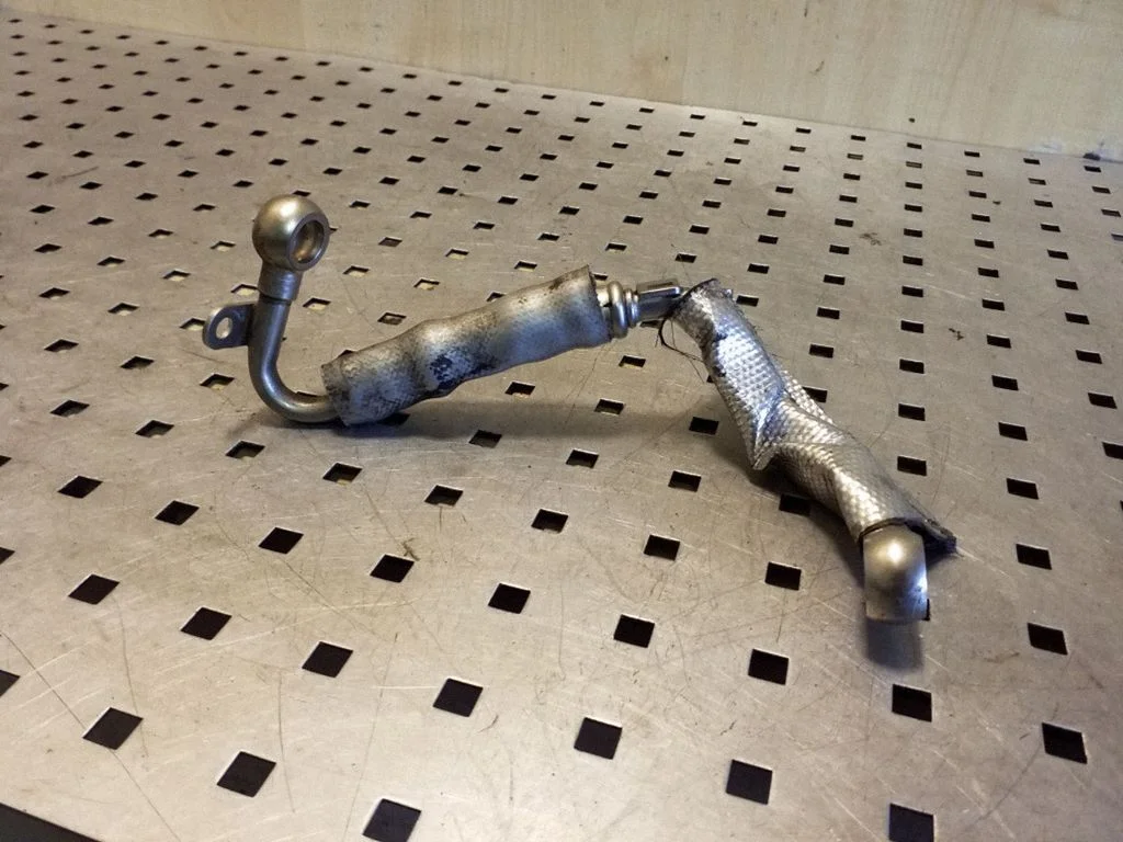 Fuel line pipe
