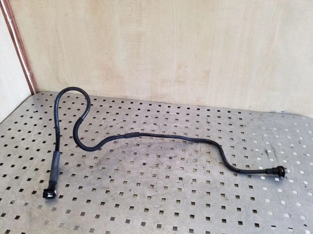 Fuel line pipe