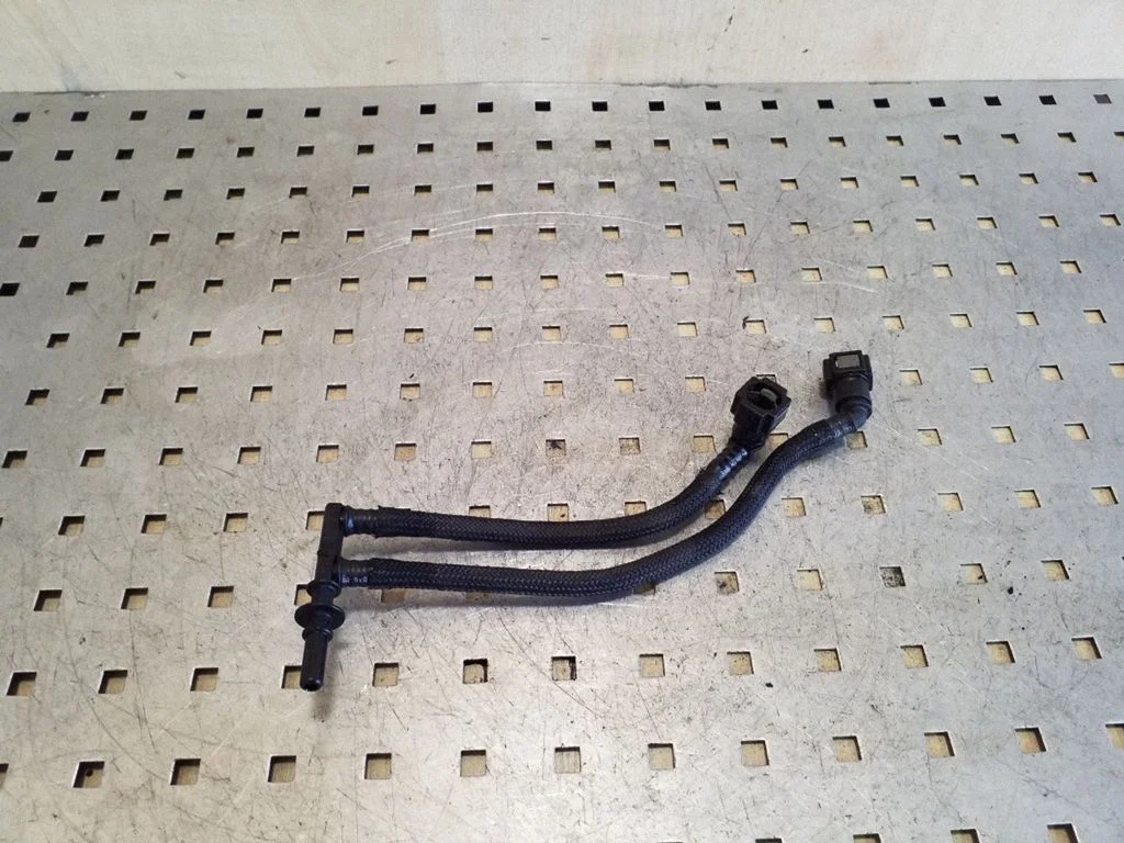 Fuel line pipe