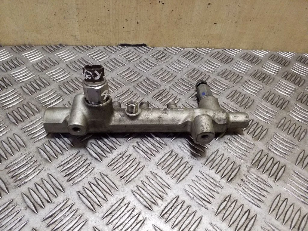 Fuel main line pipe