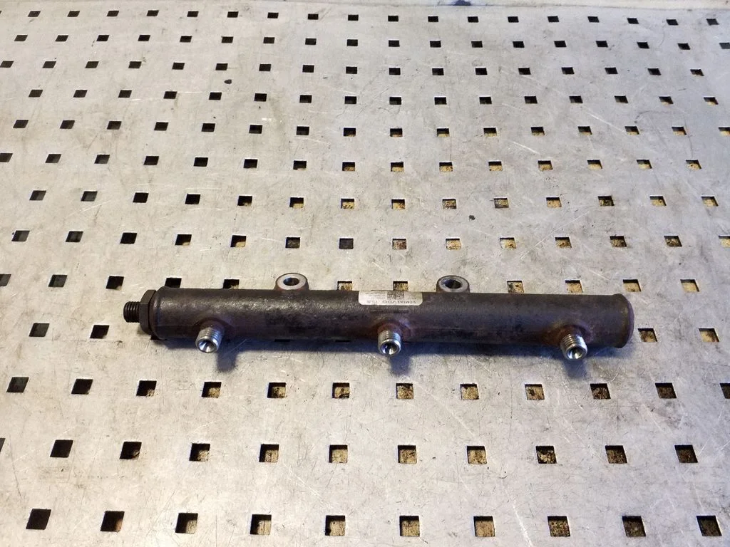 Fuel main line pipe 4R8Q9D280AC