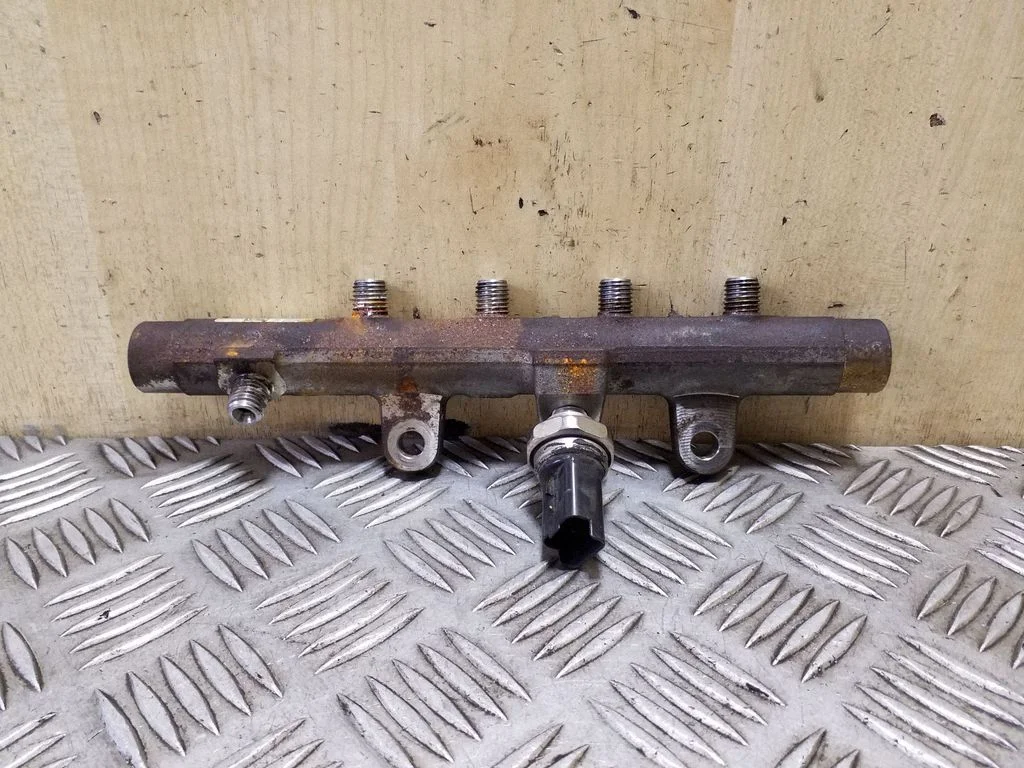 Fuel main line pipe A2C27000234