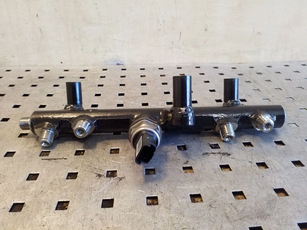 Fuel main line pipe 9681909680