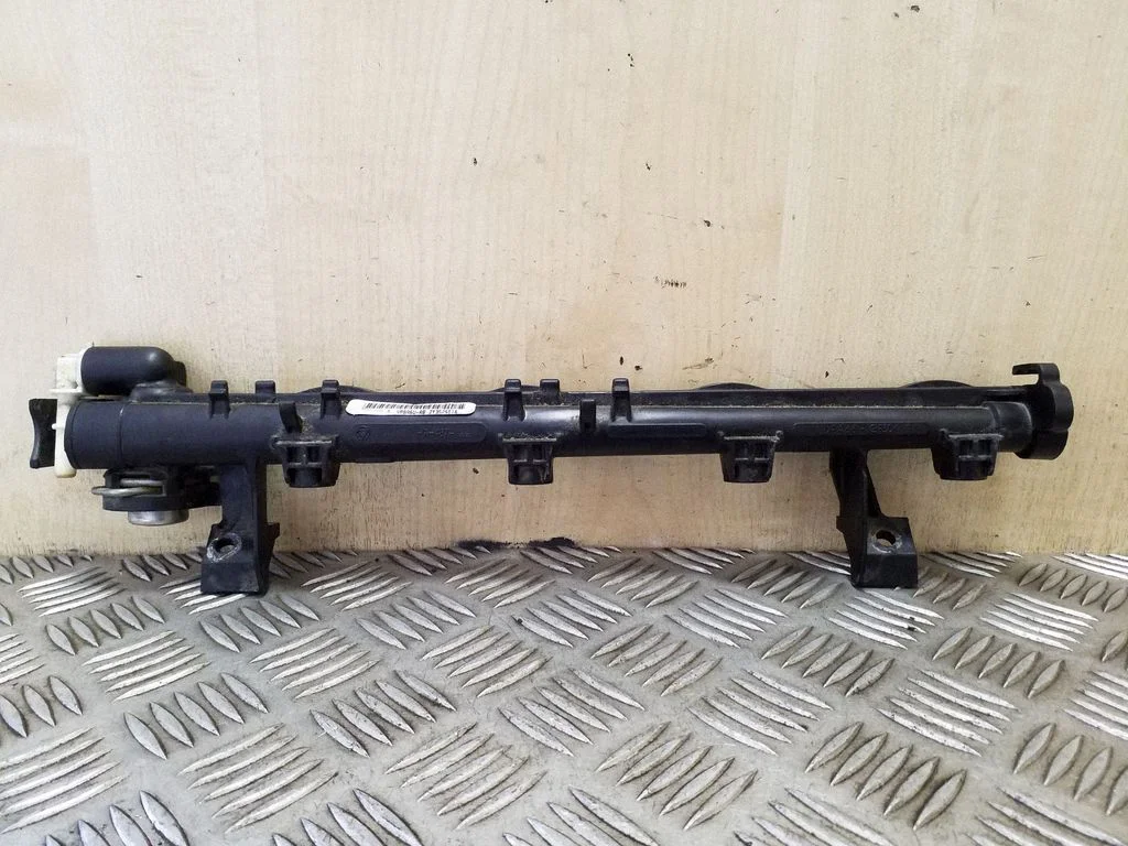 Fuel main line pipe 8A6G9H487AB