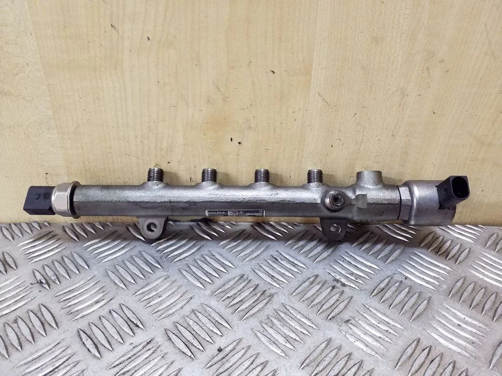 Fuel main line pipe A6510700595