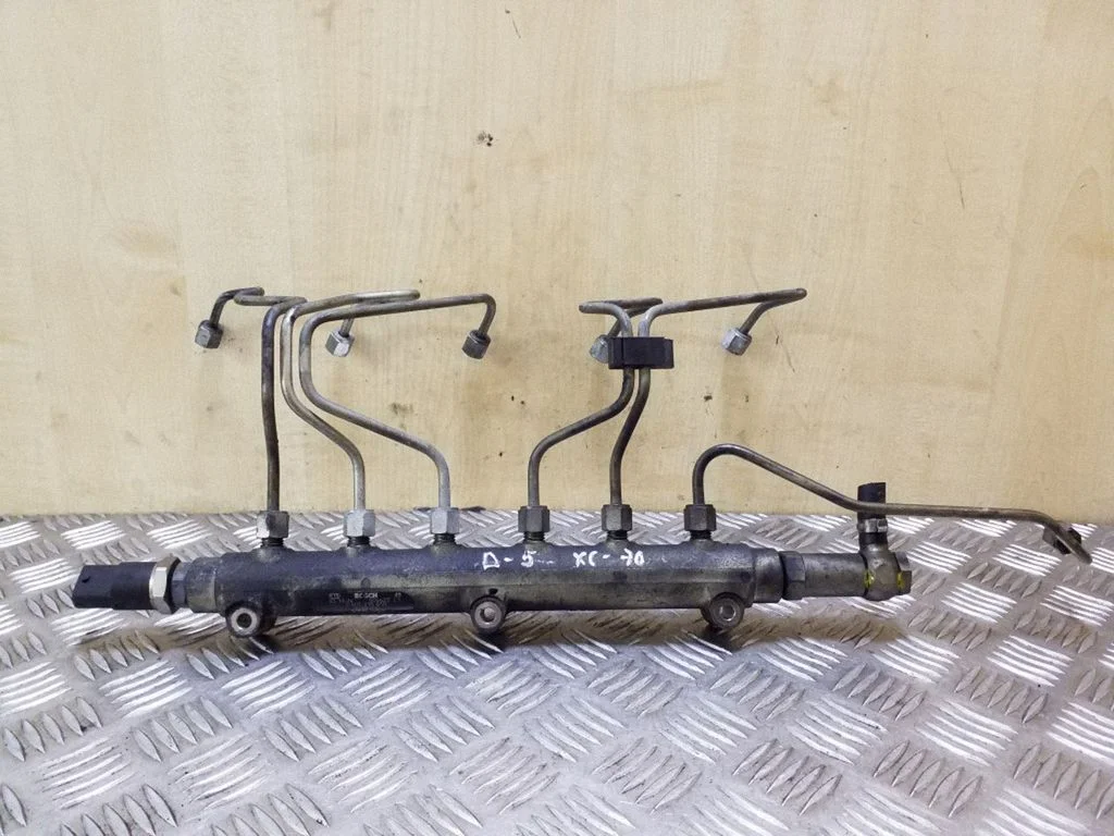 Fuel main line pipe 0445215010