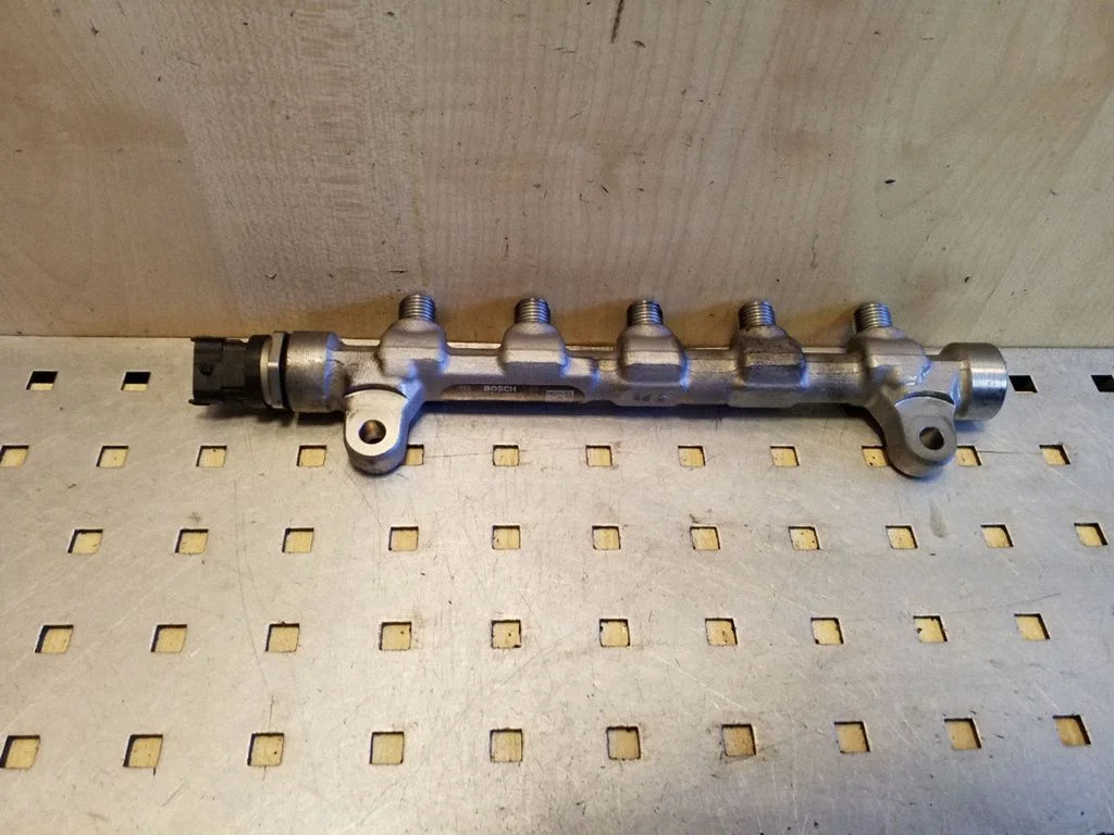 Fuel main line pipe 314002A420