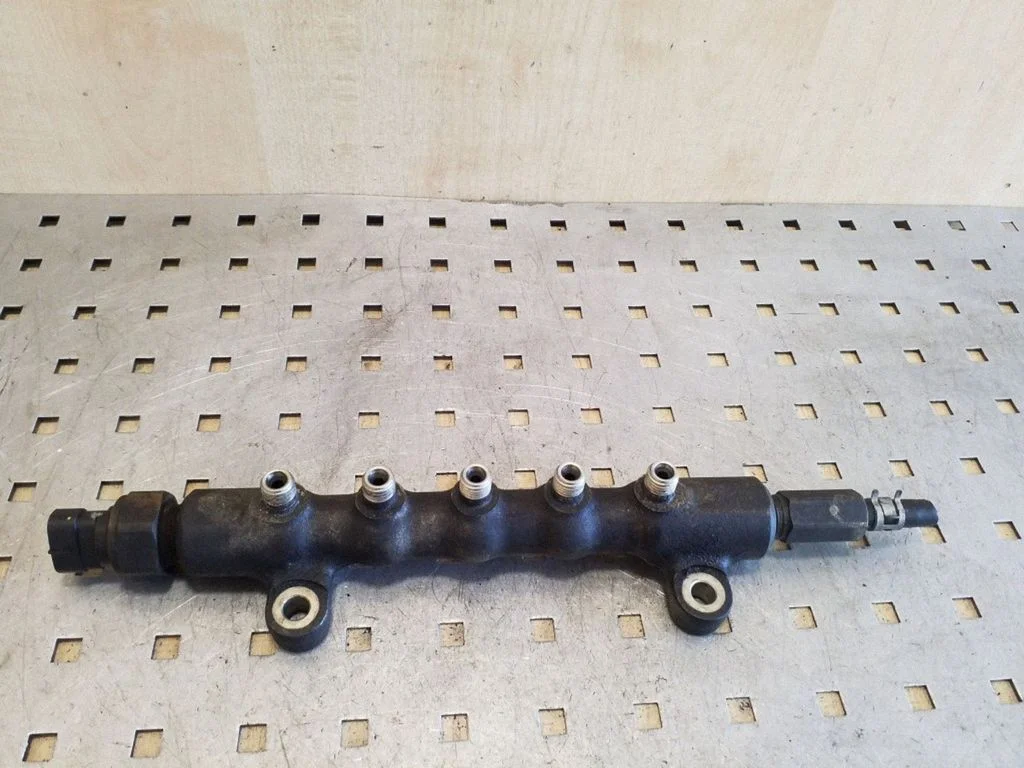 Kütuse magistraaltoru 8945871010