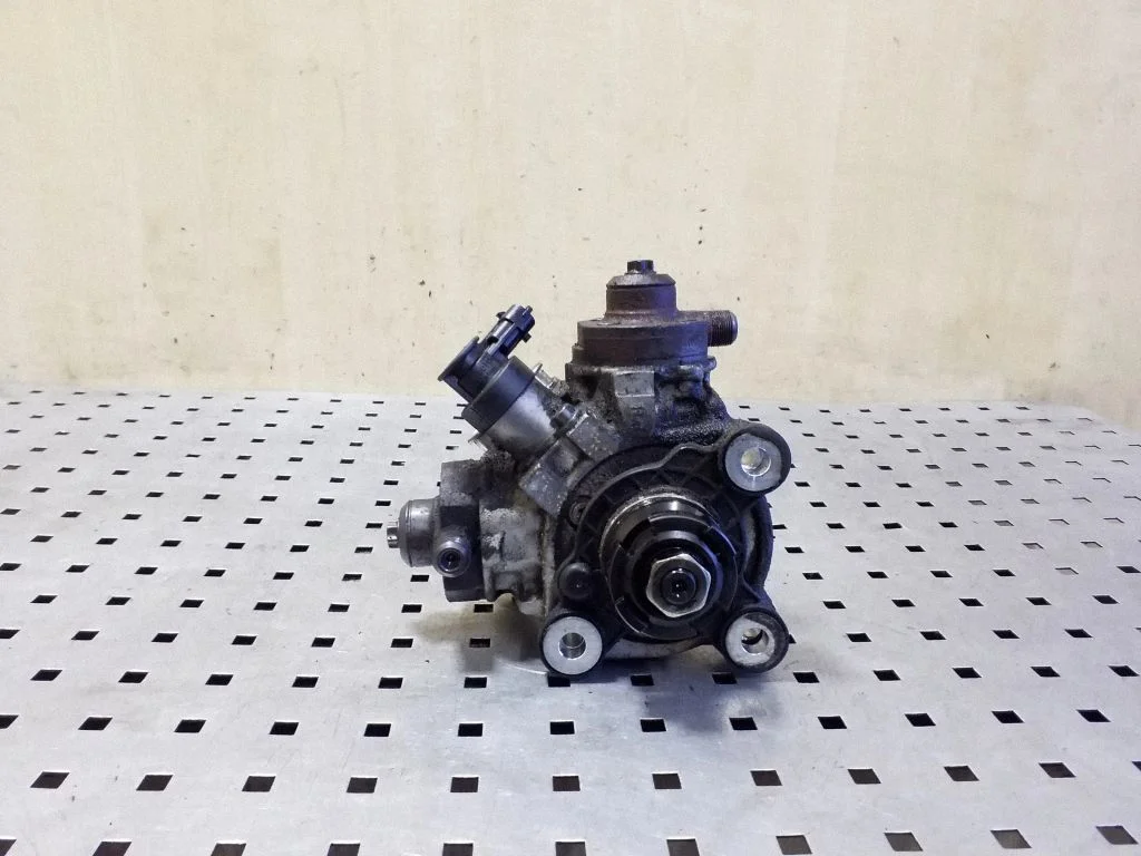 Fuel injection high pressure pump 31372081