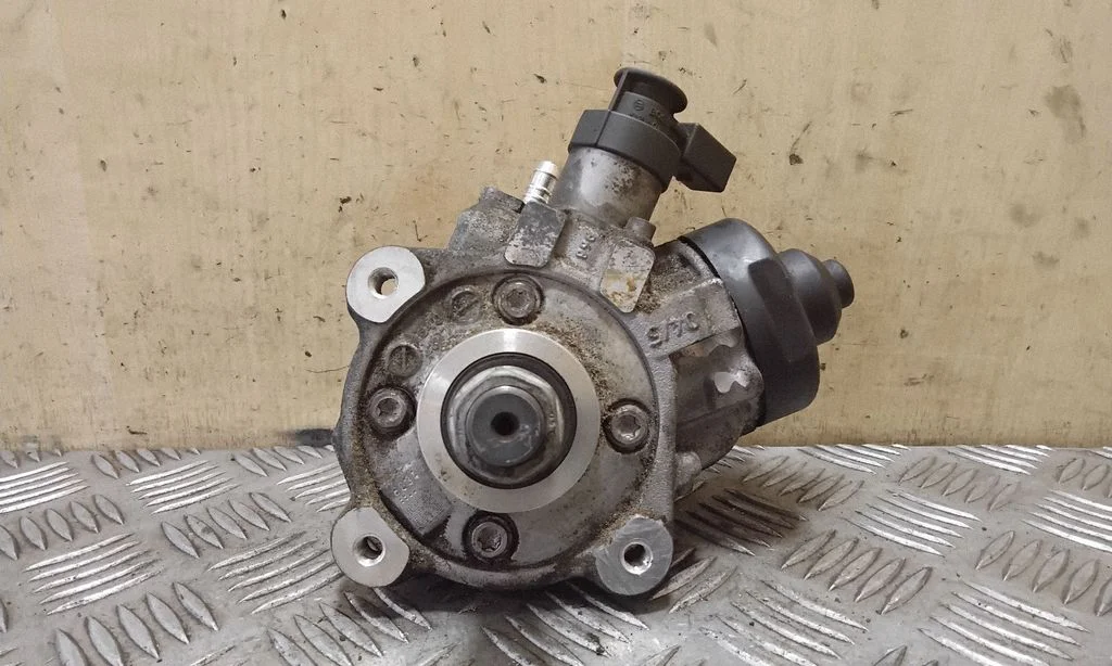 Fuel injection high pressure pump 0445010526