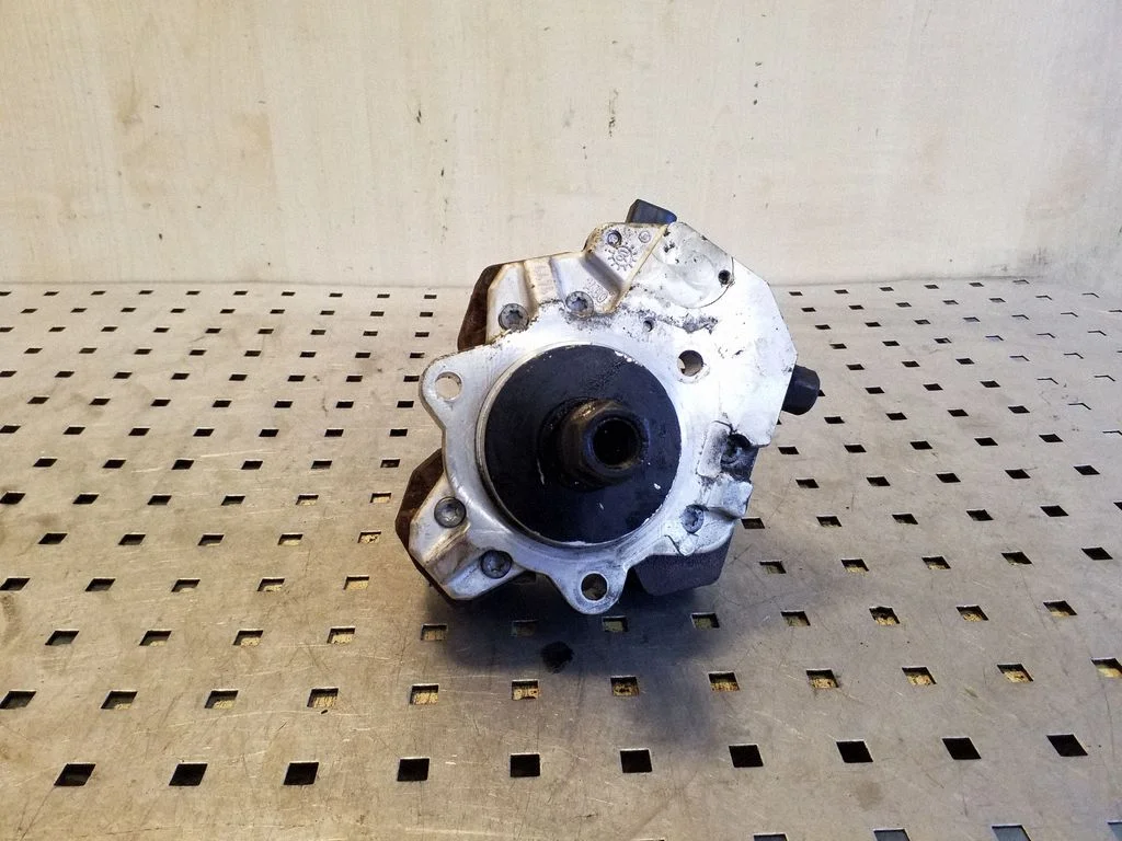 Fuel injection high pressure pump – BMW X3 E83 (2003-2010)