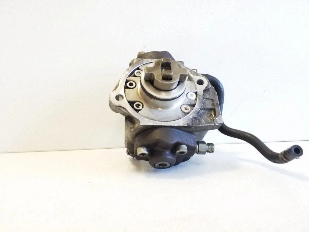 Fuel injection high pressure pump 146CA043