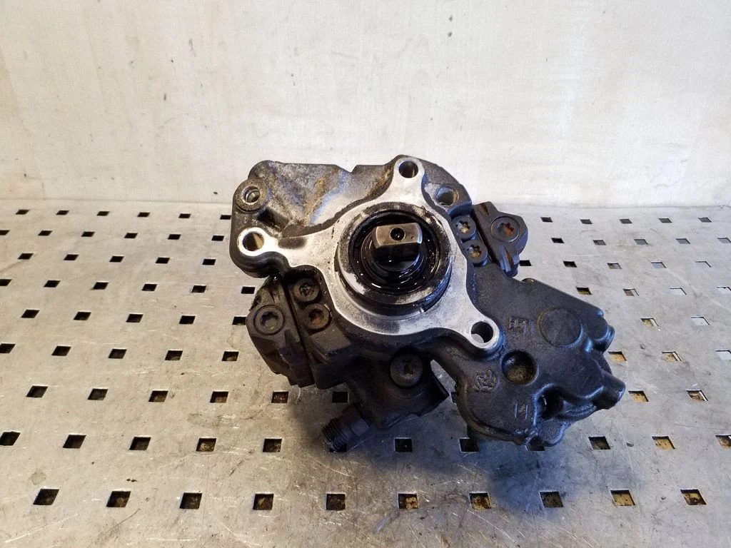 Fuel injection high pressure pump 9424A050A – Citroen C4 Grand Picasso (2007-2013)
