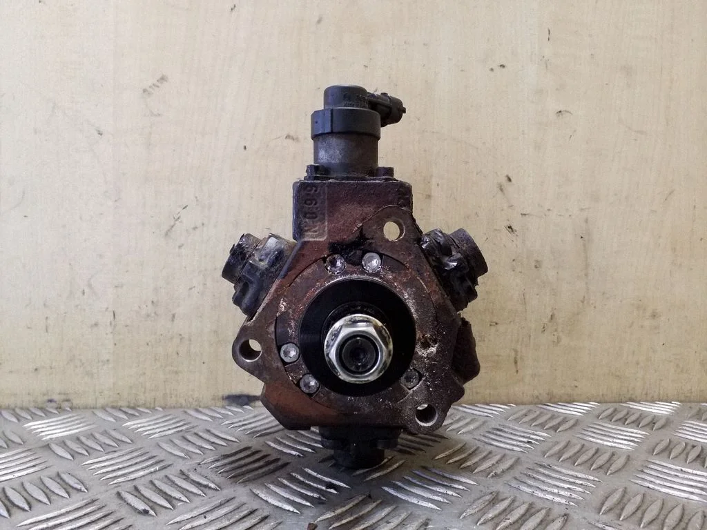 Fuel injection high pressure pump 0445010206