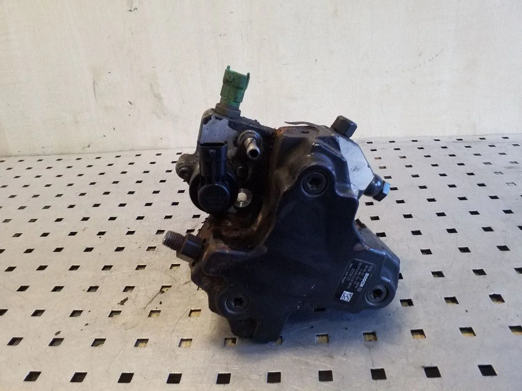 Fuel injection high pressure pump 0928400573