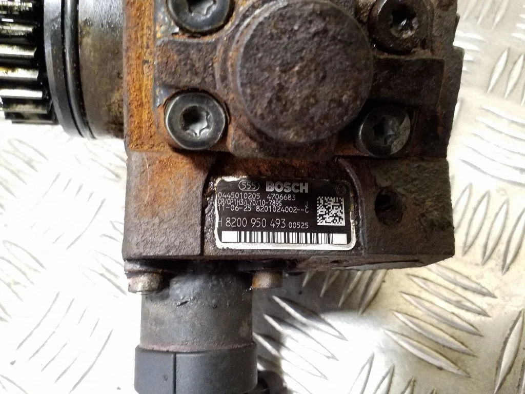 Fuel injection high pressure pump 8200950493