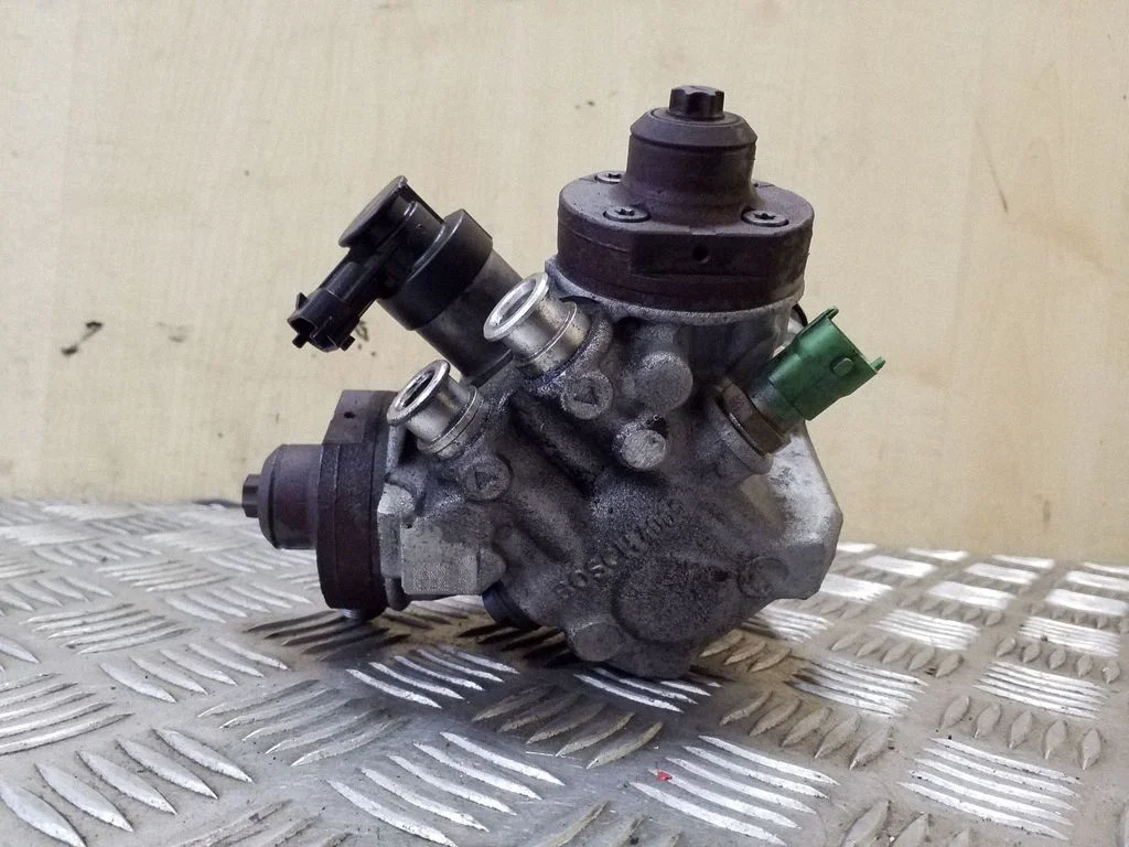 Kütuse kõrgsurvepump 0445010618