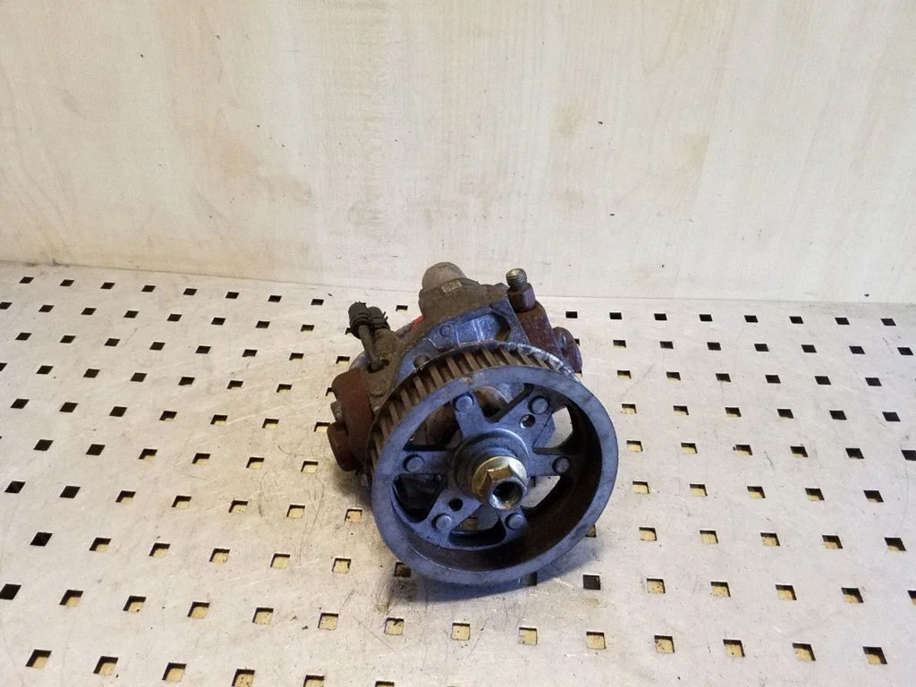 Fuel injection high pressure pump 221000G010