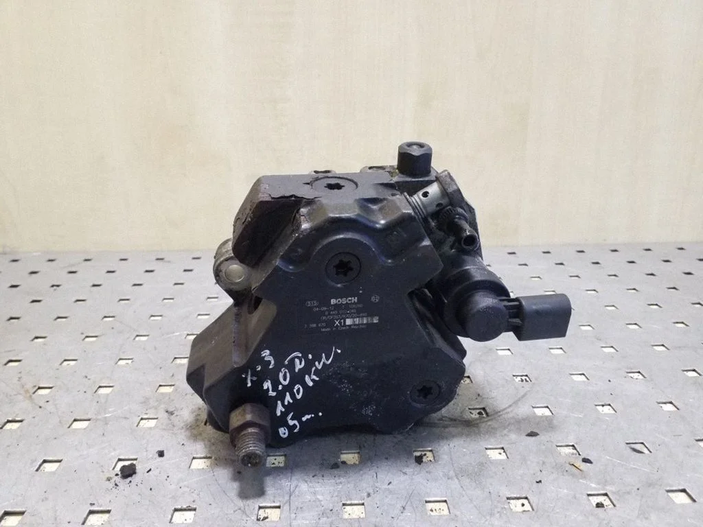 Kütuse kõrgsurvepump 0445010045