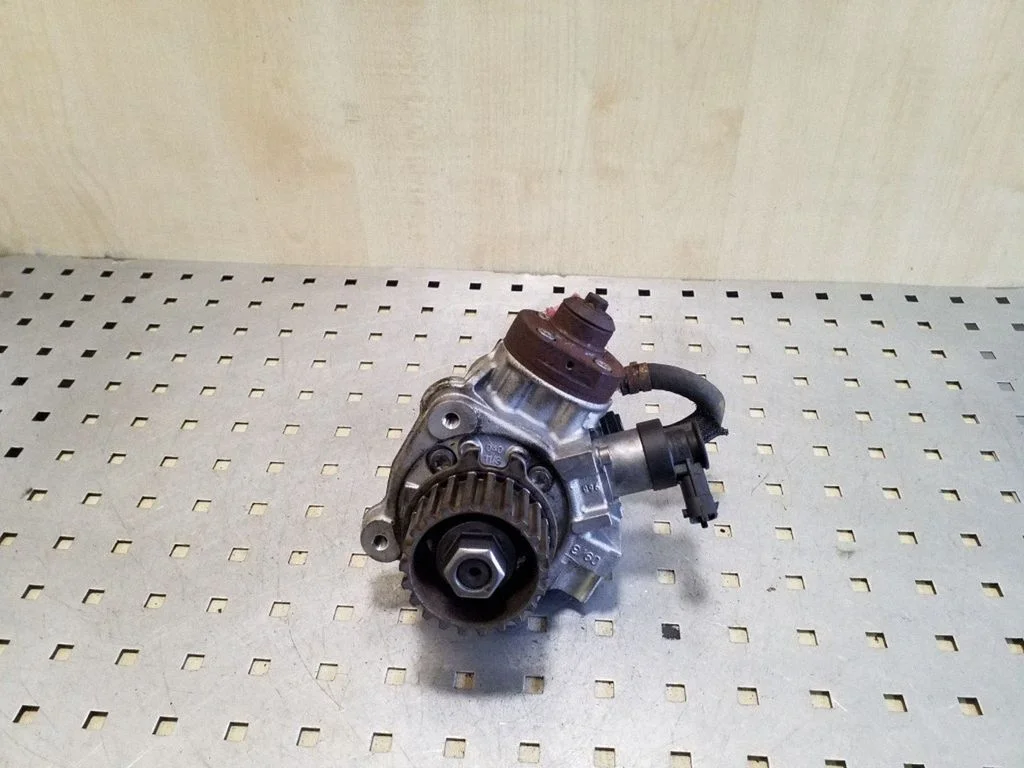 Kütuse kõrgsurvepump 0445010516