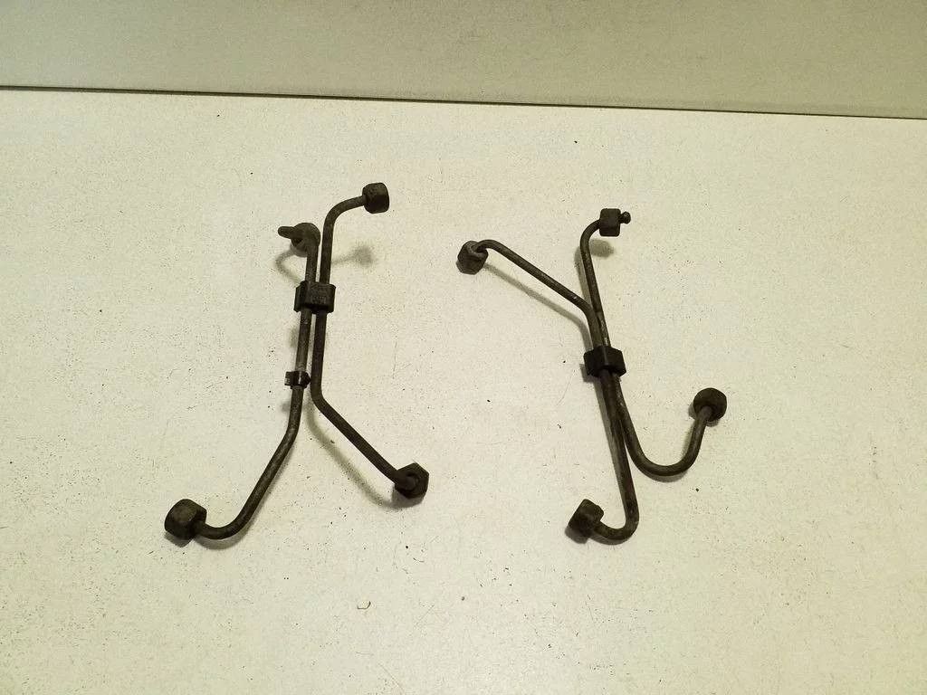 Fuel injector supply line/pipe – Audi A3 S3 8L (1996-2003)