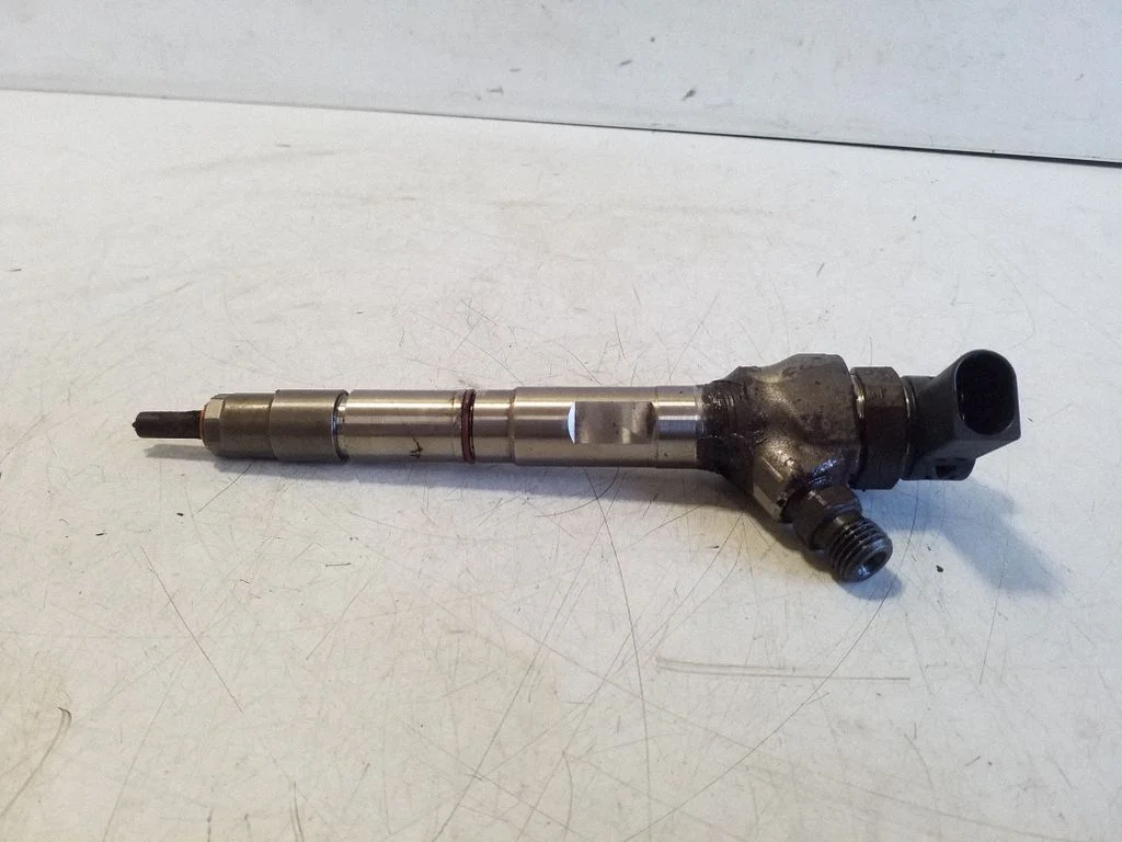 Fuel injector 04L130277AC